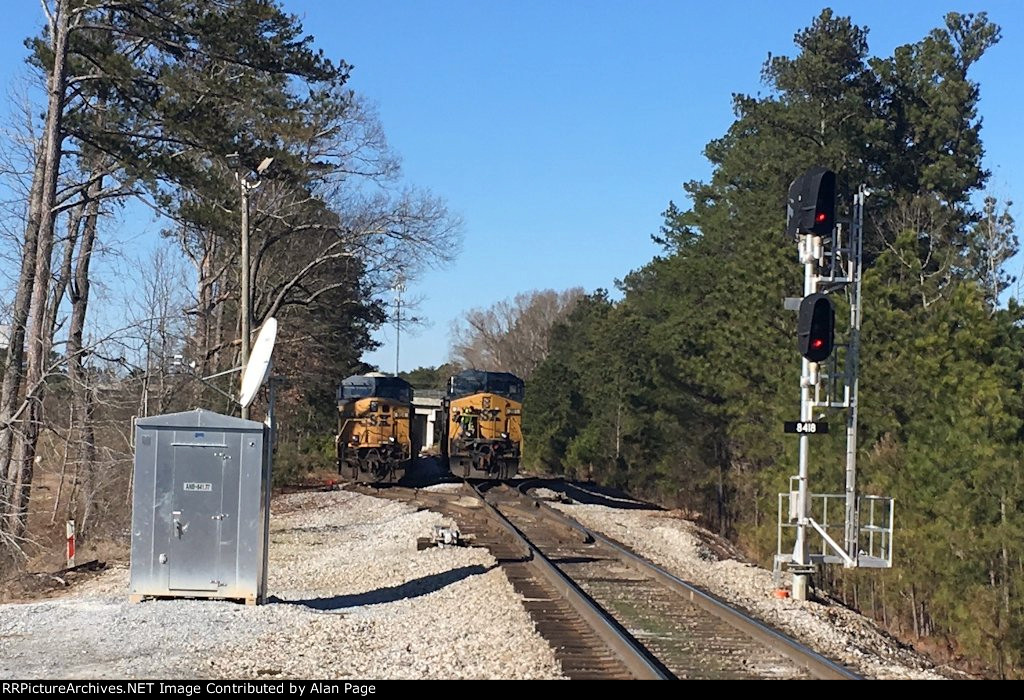 CSX 804 and 201